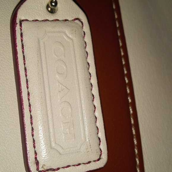 Womans Coach HandBag - Picture 2 of 13